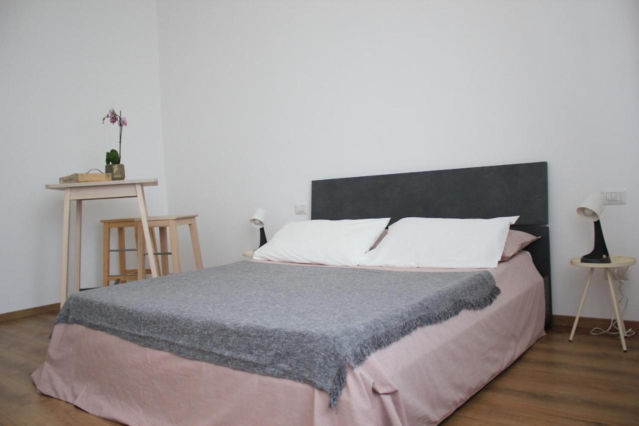 B&B I Due Tigli Travedona Extérieur photo