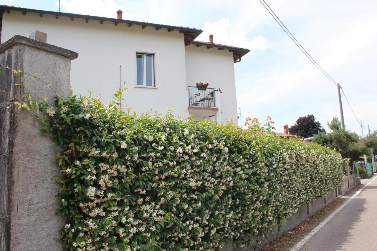 B&B I Due Tigli Travedona Extérieur photo