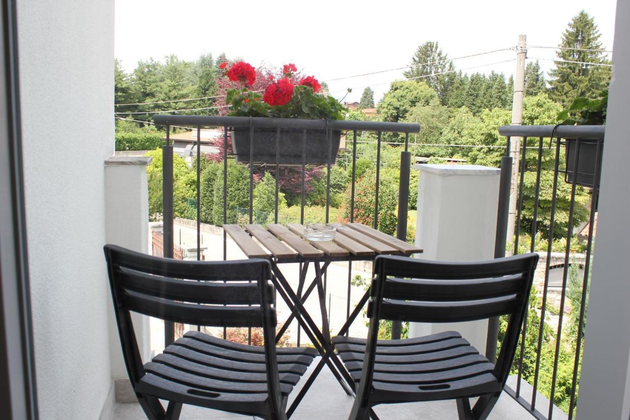B&B I Due Tigli Travedona Extérieur photo